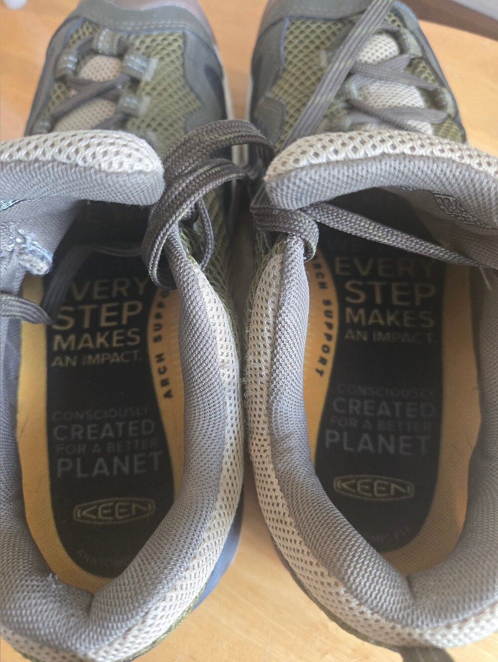 KEEN Wasatch Hiking Sneakers Olive Green/Pink Women's Women's 8.5 - Picture 5 of 8